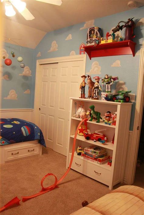 Toy Story See This Moms Perfect Recreation Of Andys Room Toy Story