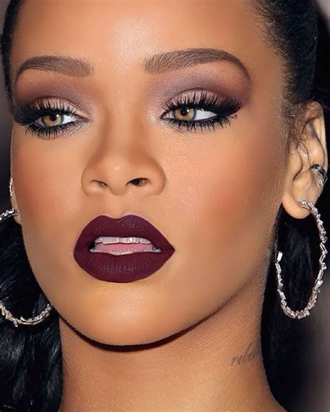 6 Trucos De Maquillaje Para Pieles Morenas Maquillaje Piel Morena Maquillaje De Rihanna