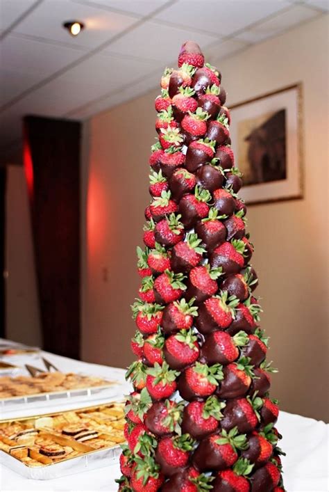 Having a beach theme party? strawberry tree centerpiece | sweet treats | Pinterest ...