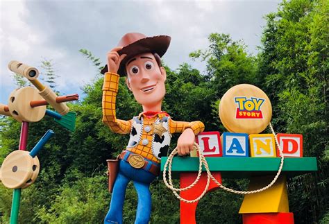 In Their Own Words Disney Pixar Executives Reflect On Toy Story Land
