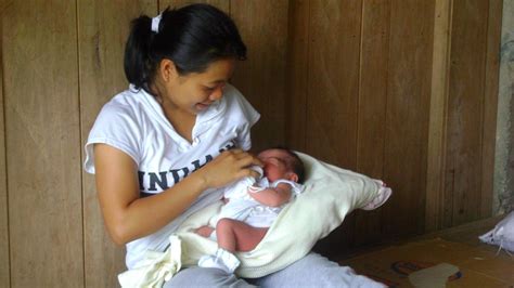 More Than Half Of All Births In The Philippines Take Place At Home صحة حقوق إنسان The New