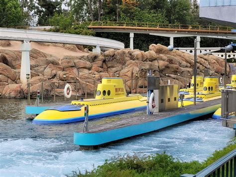 Finding Nemo Submarine Voyage Will Reopen In Disneyland Dvc Shop