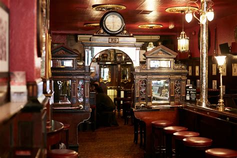 Discover The 10 Oldest Pubs In Dublin With Visit Dublin