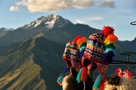 Hats Worn In Peru 5 Interesting Facts Hat Realm