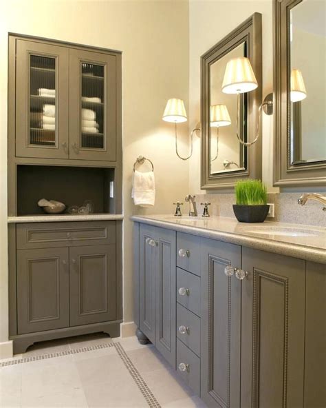 I planned adjustable shelves for the top portion and drawers in the bottom. Image result for built in linen closet | Traditional bathroom, Painting bathroom cabinets ...