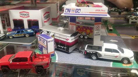 Maisto Gas Station Build N Play For A Toy Car Diorama Youtube