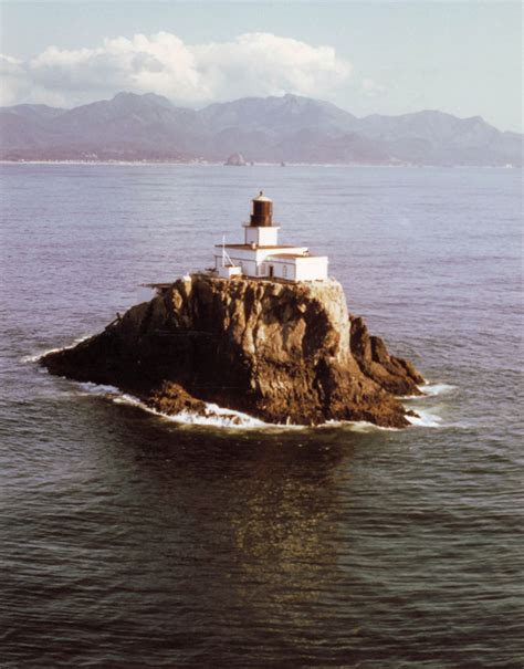 Pictures Tillamook Rock Lighthouse Tilly Seaside Oregon