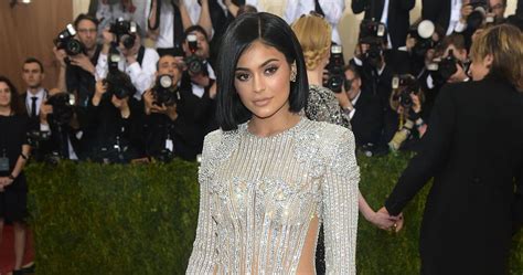 5 Things To Know About Kylie Jenner’s Billion Dollar Make Up Brand
