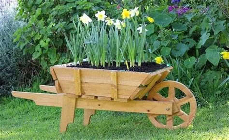 24 Woodworking Project Ideas To Enrich Your Garden Cut The Wood