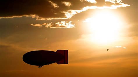 Hd Wallpaper Airship Flying Sky Sunset Aircraft Blimp Sport