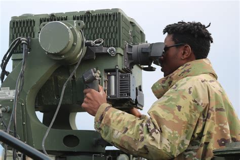 4id Stryker Brigade Combat Team Tests Armys Newest Mounted Gps Devices