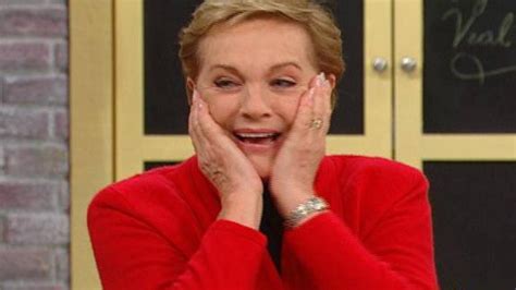 Julie Andrews Most Awkward Stage Moment Rachael Ray Show