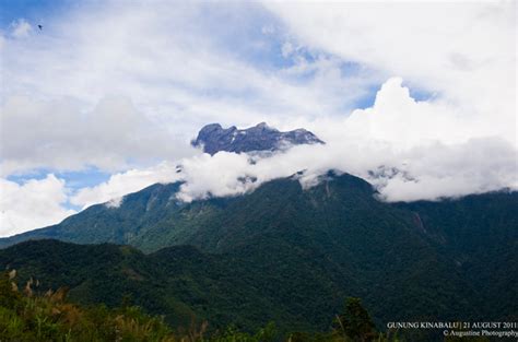 Dua orang tewas dan sejumlah orang lainnya hilang setelah gempa bumi terjadi di dekat puncak gunung tertinggi di malaysia, seperti disampaikan pejabat setempat. Keindahan Gunung Kinabalu ,Gunung Tertinggi di Malaysia ...