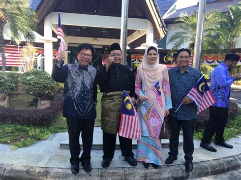 17 diplomatic enclave, islamabad tel: High Commission of Malaysia Celebrating Merdeka - PWM