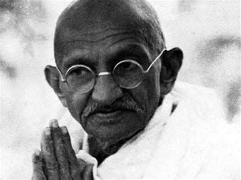 Biography: The life of 'Father of the Nation,'Mahatma Gandhi - Oneindia ...