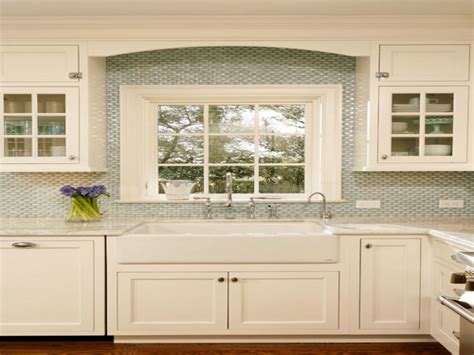 Kitchen windows that wow are easy as pie when you choose from these timeless the window treatments over a kitchen sink are one of the most important to get right in a home because they highlight a highly visible, frequently used space. 15 The Best What Size Window Should Be Over Kitchen Sink ...