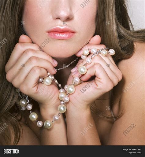 Woman Pearl Jewelry Image And Photo Free Trial Bigstock