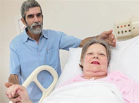 Woman Gives Birth For First Time At 61 Daily Mail Online