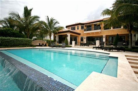 Estate Of The Day 6 9 Million Custom Mediterranean Estate In Miami
