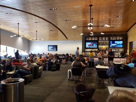 Delta Sky Club Concourse C Updated May 2024 107 Photos And 112