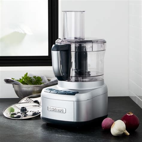 Place heavy whipping cream, pure vanilla extract, granulated white sugar and cocoa powder in food processor with whip attachment and turn on high for approximately 3 minutes or until stiff peaks form. Cuisinart 8-Cup Food Processor + Reviews | Crate and Barrel