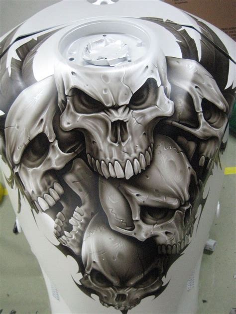 Good morning outing in long beach at the japanese classic car show. Gas tank with skull's Nice work! | Airbrush designs, Skull ...