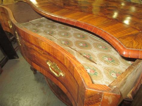 Exquisite Italian Walnut Parquetry Commode At 1stdibs