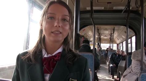 Etudiante Japonaise Dans Le Bus Telegraph