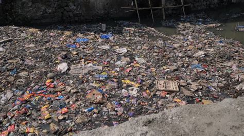 Dirty River In Dharavi Slums Mumbai India Stock Video Video Of