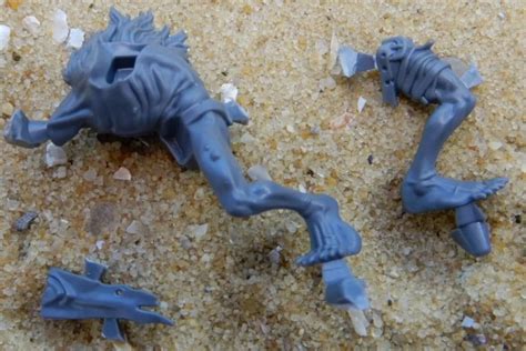 Flesh Eater Courts Crypt Guard Body H Bits And Kits