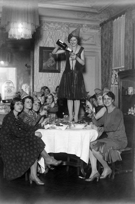 50 timeless photos of classic new year s eve parties wow gallery ebaum s world