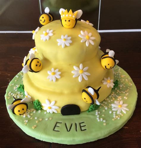 Bumble adds to debut gains; Image by Kaysia. Dan on Beautifully Decorated Cakes ...