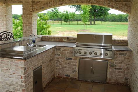 20 Brilliant Plans For Outdoor Kitchen Home Decoration And