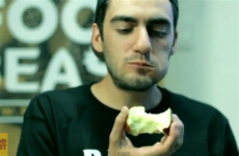 so you ve been eating apples wrong your entire life · the daily edge