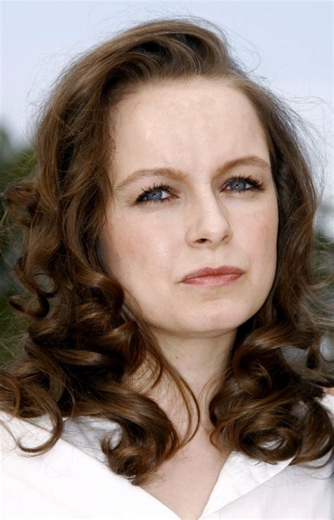 Samantha morton was born on may 13, 1977 in nottingham, england to parents who divorced when she was three years old. Samantha Morton: Mysteriöser Hinweis! Ist der "The Walking ...