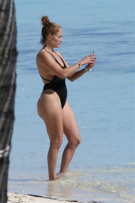 Jennifer Lopez Showed Off Her Juicy Ass On The Ocean 36 Photos The Fappening