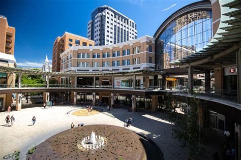 24 Hours At City Creek Center Salt Lake Citys Shopping Gem