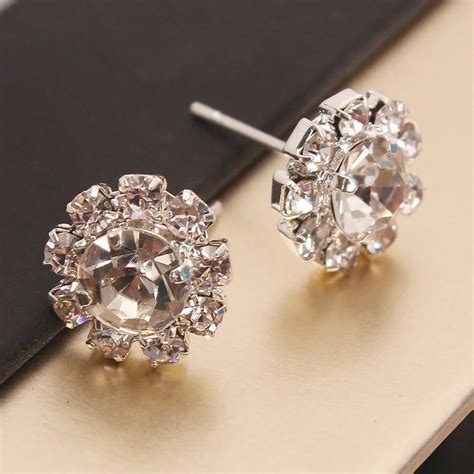 Design Fashion Popular Luxury Crystal Zircon Stud Earrings Elegant