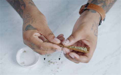 How To Roll A Perfect Blunt A Step By Step Guide Leafly