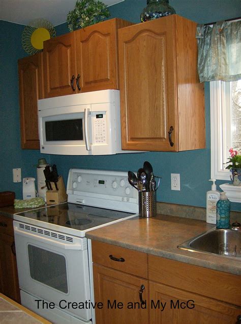 As we are committed to setting a standard of quality workmanship, unmatched in the cabinet & closet. The Creative Me and My McG: Kitchen Tour