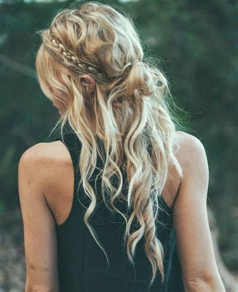 17 Festival Friendly Hairstyles You Can Rock Out With