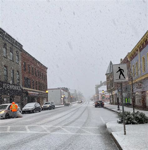 Tuesday’s Snowfall Sets Record In Yarmouth | Y95.5