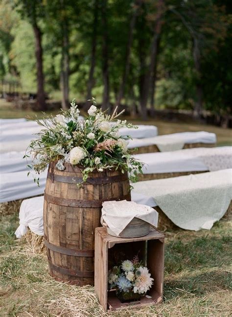 Hay Bale Weddings 58 Totally Ingenious Ideas For An Hay Bale Wedding