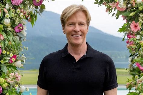 Anna, an unemployed painter, is hired to become a personal shopper for marc, a corporate exec. Jack Wagner - A Wedding March Music Video | Hallmark Channel