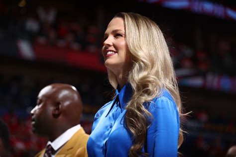 Look Sideline Reporter Allie Laforce Is Married To A Professional Athlete The Spun