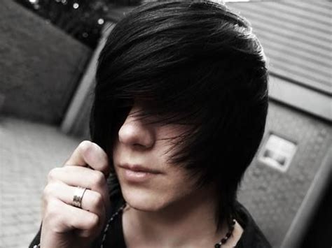 Emo Hairstyles For Teenage Guys Anime Hairstyles Male Boy Hairstyles