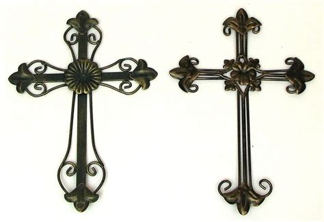 Special prices on a variety home decor items that can be displayed on your walls. Ornate Crosses Set/2 Wholesale