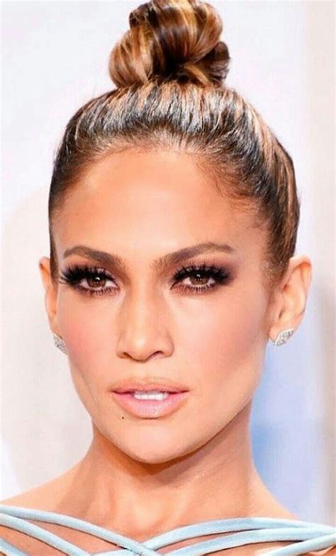 Pin By Cris Cantrell On Makeup Celebrity Makeup Jennifer Lopez