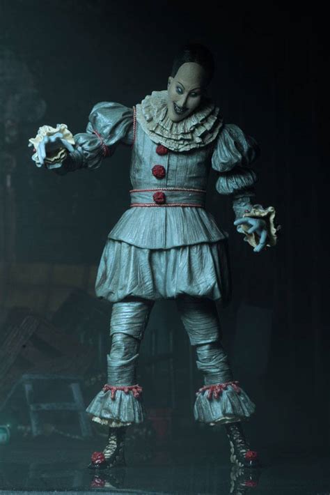 From cast to plot, release date and trailer info, here's everything you need to know about the 2017 cinematic version of stephen king's killer clown flick. NECA Stephen King s IT 2017 Action Figure Ultimate ...