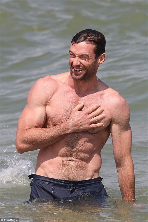 Hugh Jackman Delights Fans With Fluent Spanish Daily Mail Online